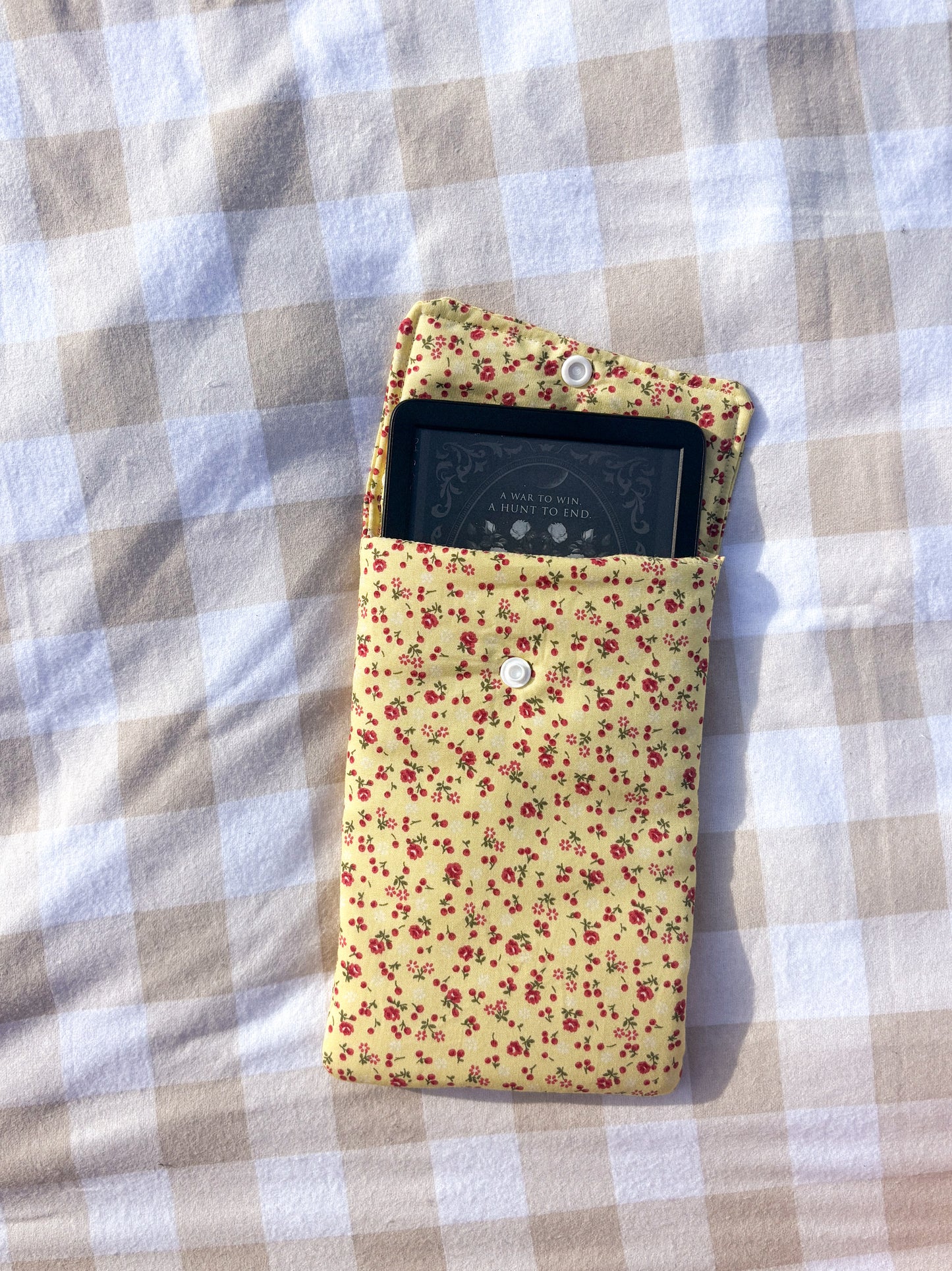 Yellow floral kindle slip