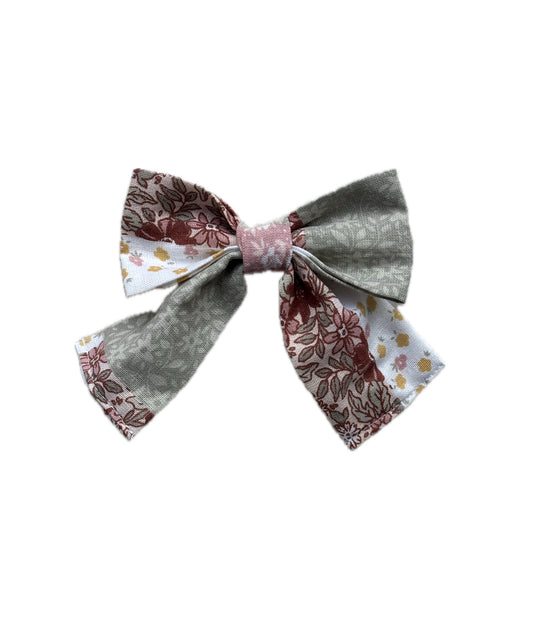Floral patchwork bow tie