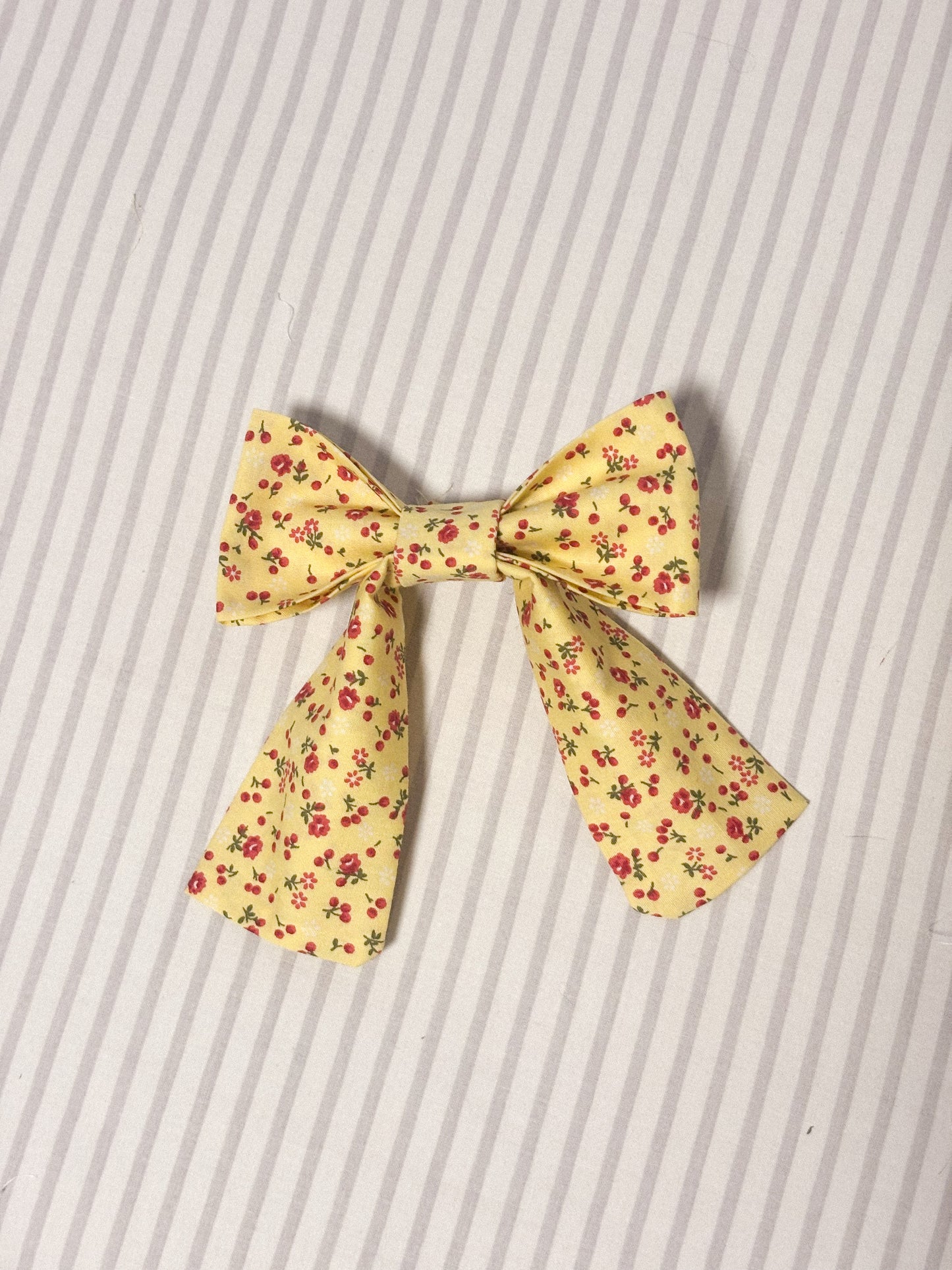 Yellow floral bow
