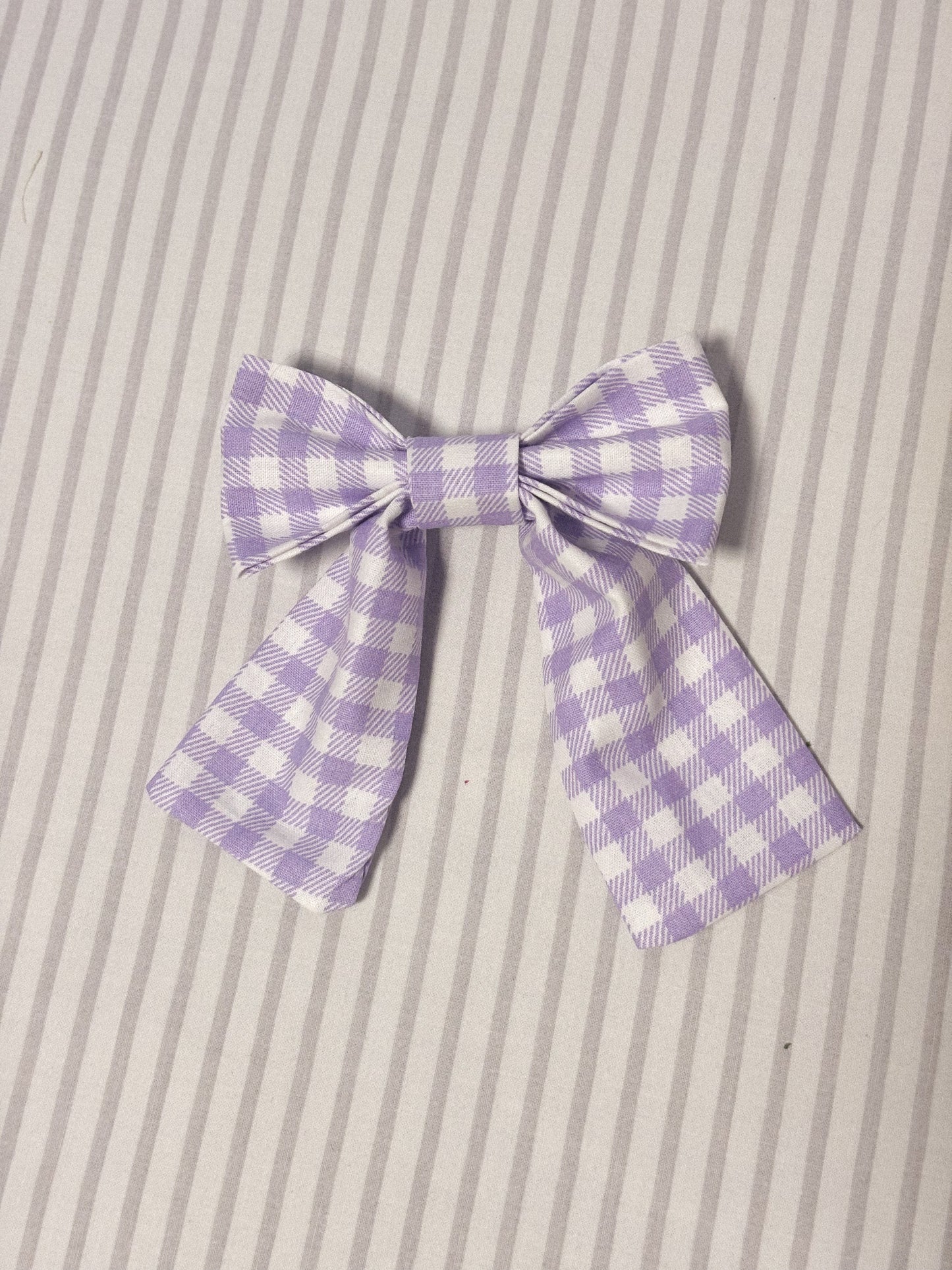 Purple bow