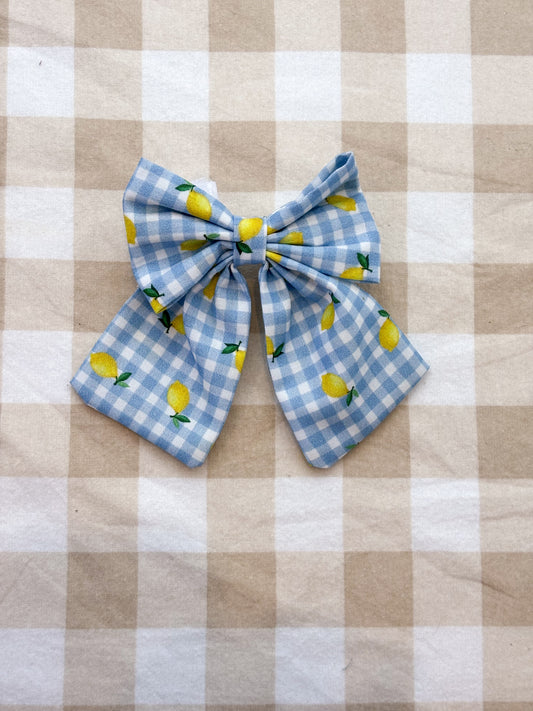 Lemon bow